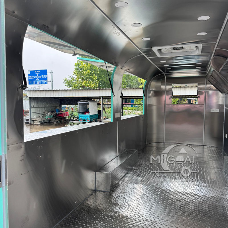 Commercial Mobile Kitchen Food - огляд і ціна Commercial Kitchen Interior